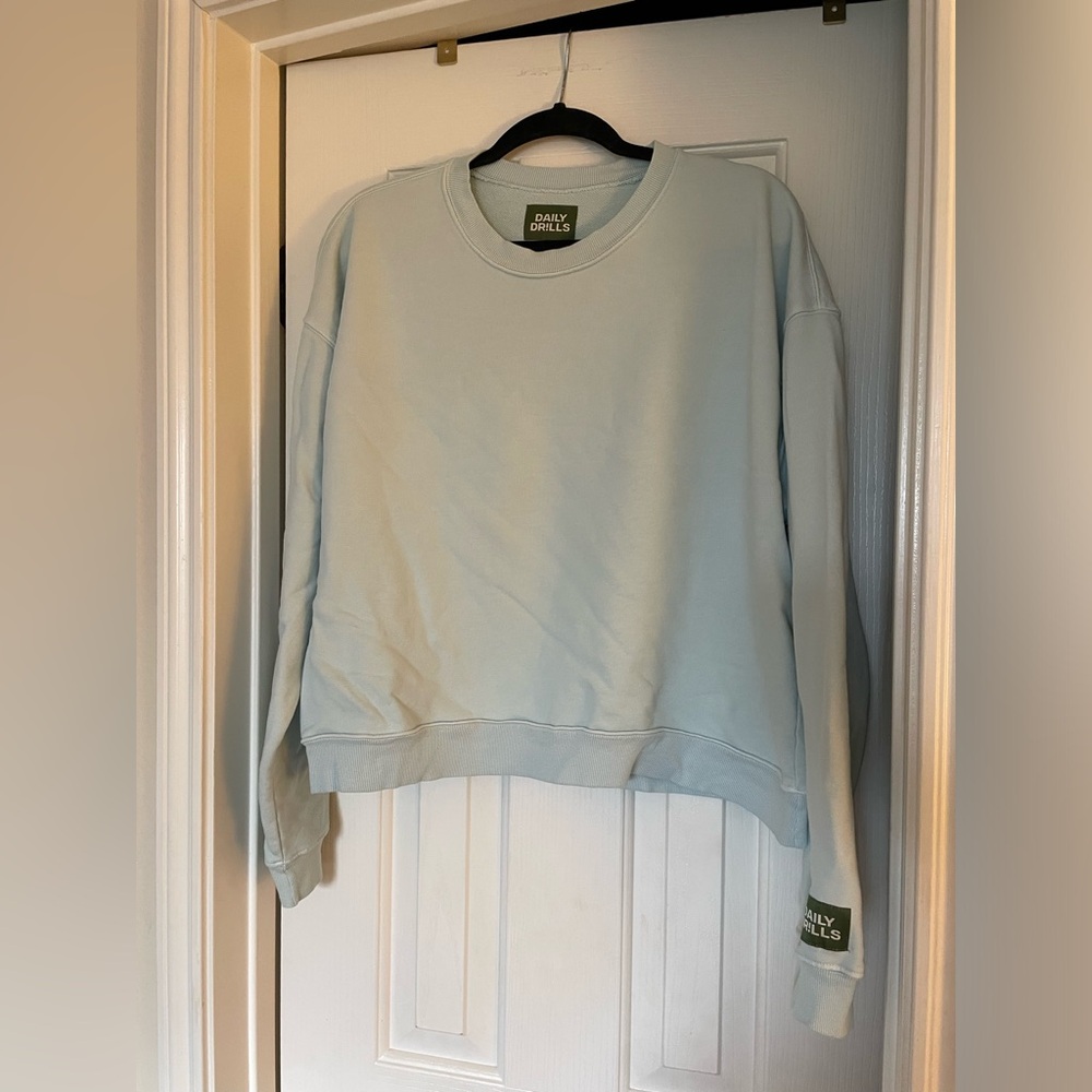 Daily drills cropped sweatshirt!